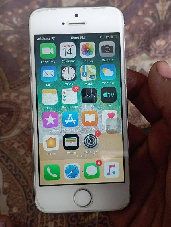 iPhone 5s pta approved 16 GB 6