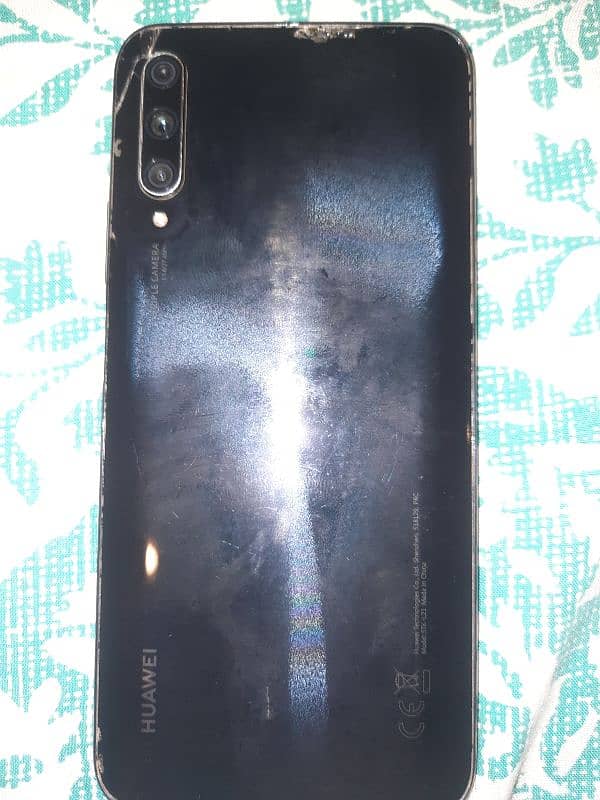 Huawei y9s sirf 8000 4