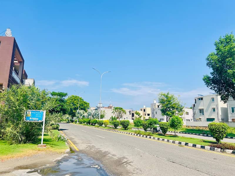 45 Feet Road 10 Marla Plot Available For Sale In Low Budget 4