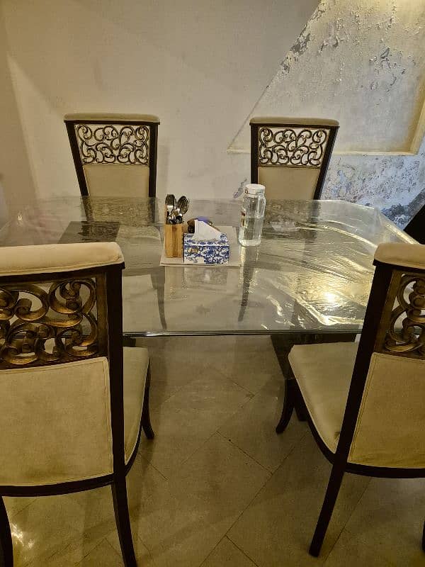 Good condition dining table for sale 2