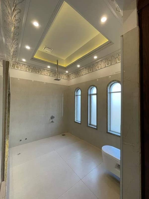 1 kanal stunning house for sale in dha phase 4 near to Gold Crust(Alfatah) 13