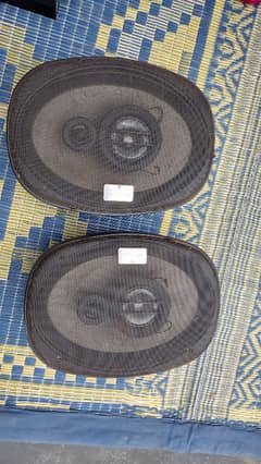 Kenwood speakers and amplifier negotiable on the spot