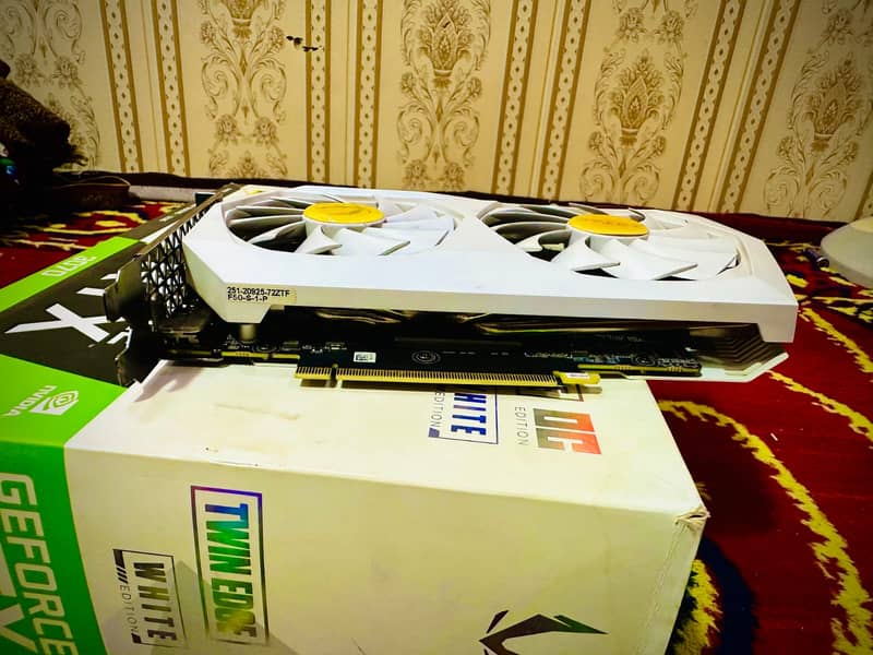 ZOTAC GAMING GeForce RTX 3070 Twin Edge OC White Edition 3