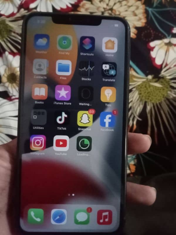 iphone 11 pro max 3