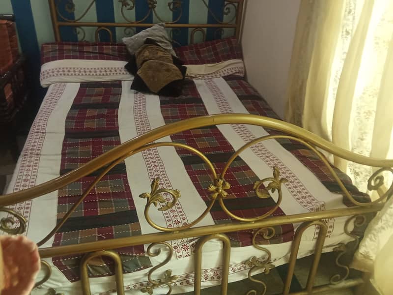 Double Iron Bed + Matress 4