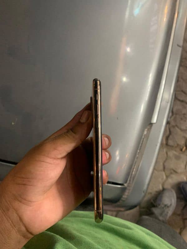 I PHONE XS NON PTA 256 URGENT SALE EXCHANGE POSSIBLE 3