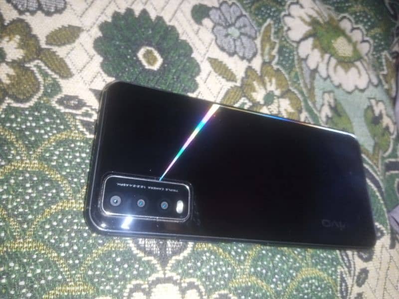 Vivo y20s with box 4 128 8