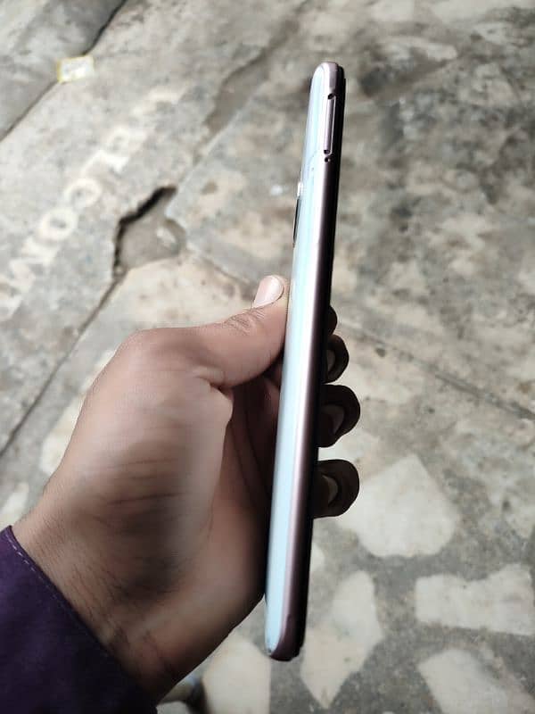 Vivo s1 pro 8 128 4