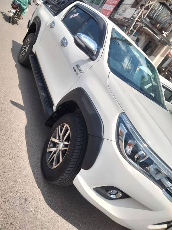 Toyota Hilux 2018 4