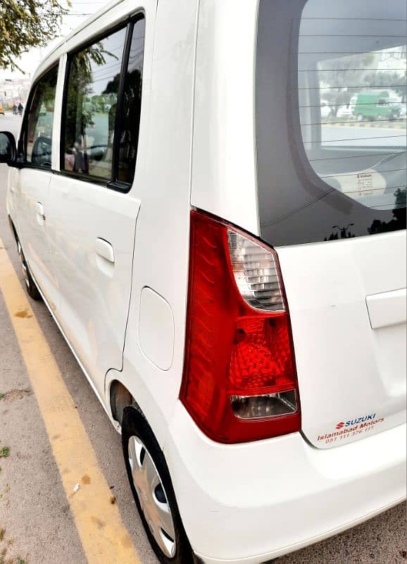 Suzuki Wagon R 2017 9