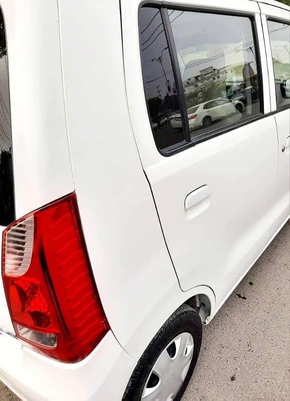 Suzuki Wagon R 2017 14