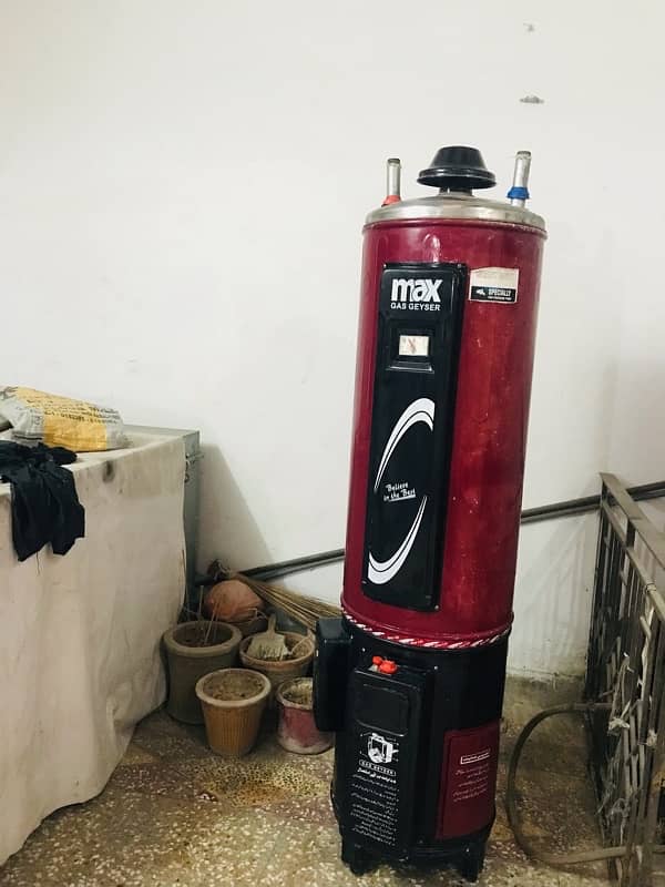 max gas and electric geyser 0