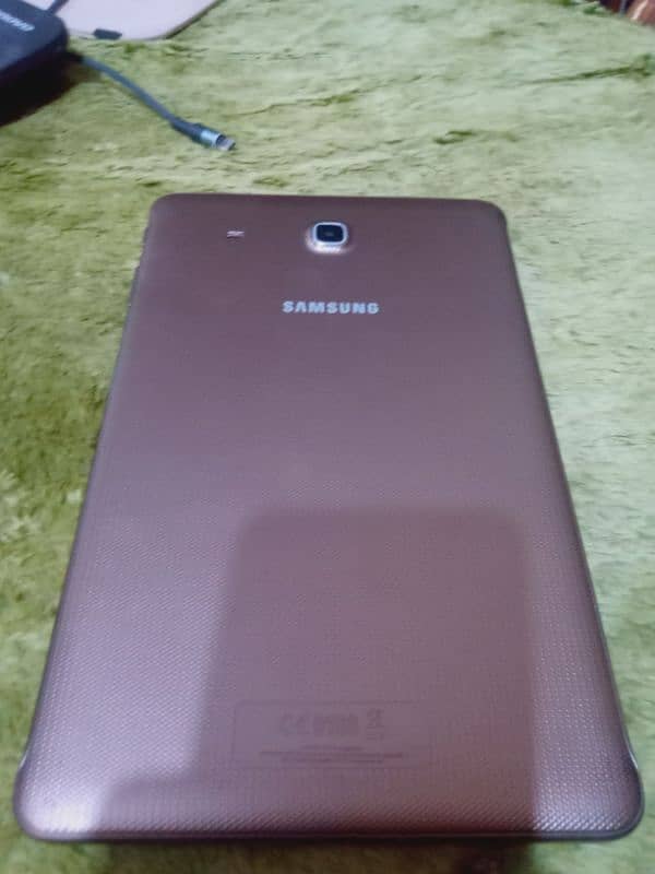 i am sell only 1week samsung model SMT-560 1