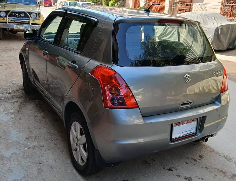 Suzuki Swift 2013 DLX 2