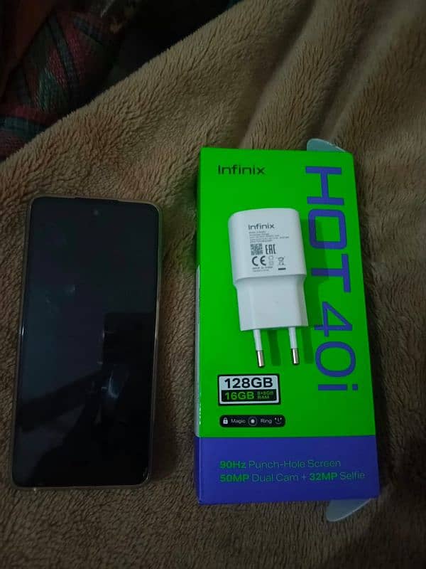 Infinix hot 40i 8+8/128 5