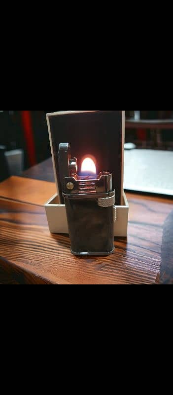 Luxury lighters at best prices 16