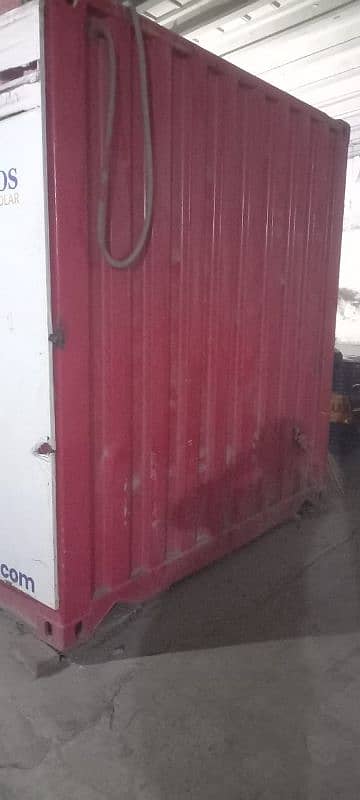 Container 20 foot 2