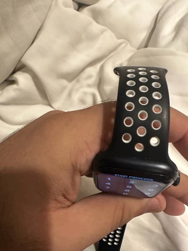 Apple Watch Series 8 45mm GPS+LTE 1