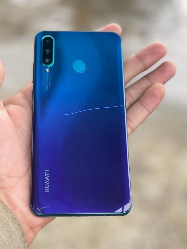 huawei p30 lite box and charger sath he pta approved 6 ram 128 1