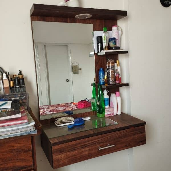 Beautiful hanging Mirror Best quality 0