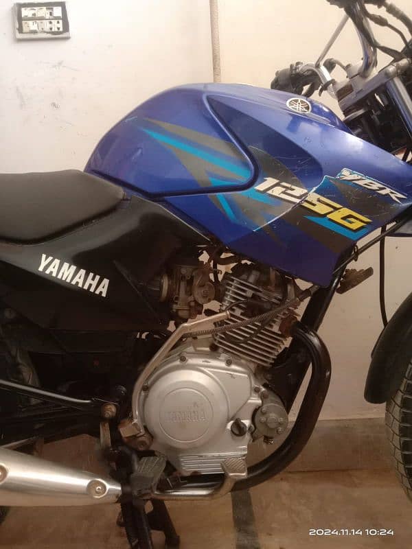 Yamaha ybr g 4