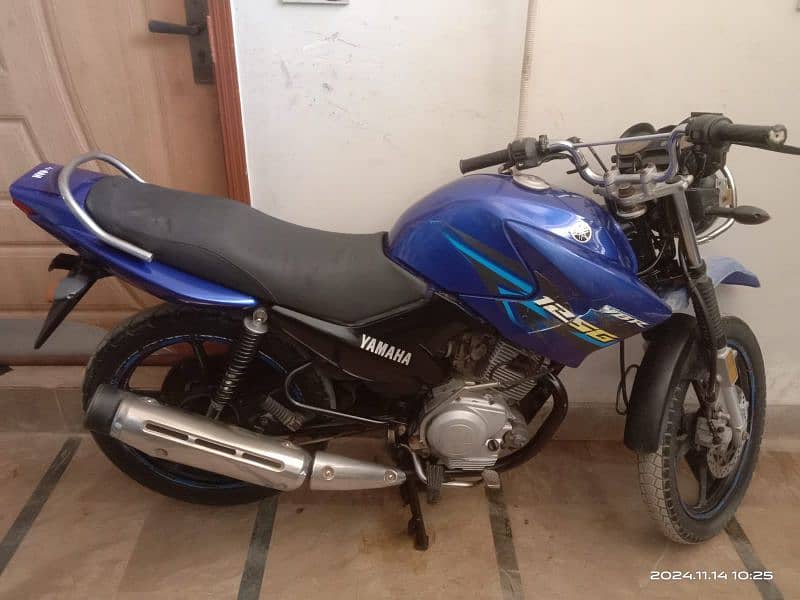 Yamaha ybr g 15