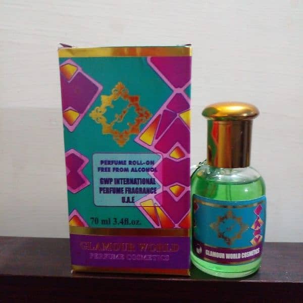 Glamour World Perfume roll on (70ml) 0