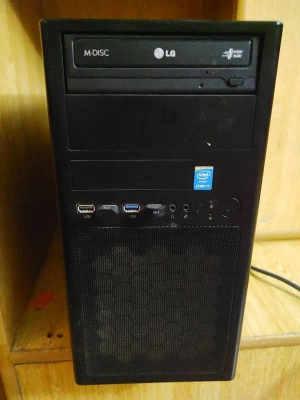 Core i7 3rd gen 16gb ram rx580 8gb card (negotiable) 0