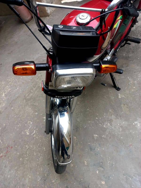 HONDA CD 70 RED COLOUR 2022 4