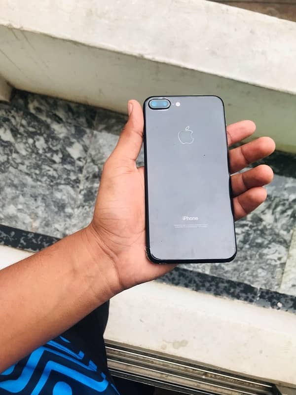 iPhone 7 plus pta approved 2