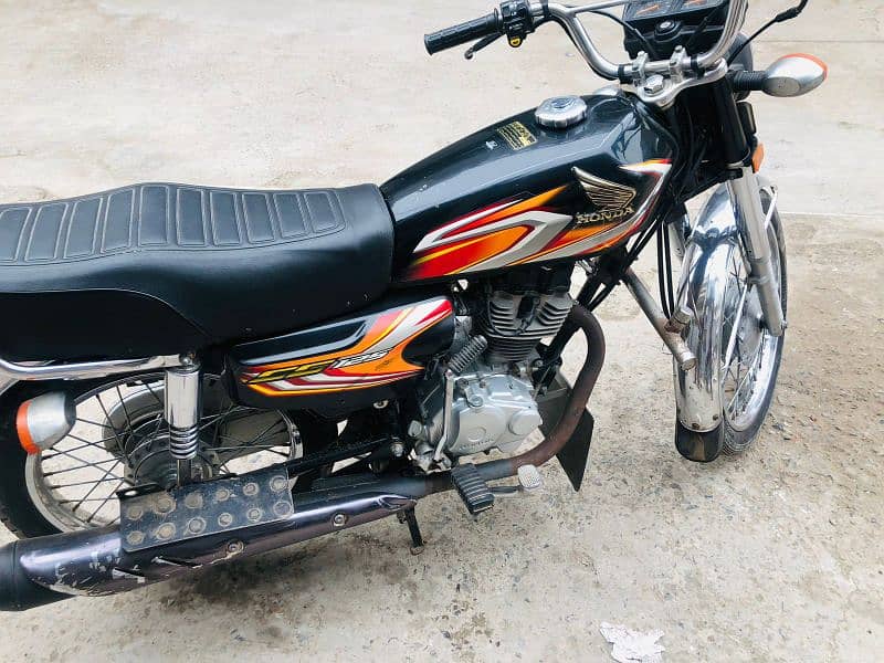 Honda CG 125 2022 Model 4