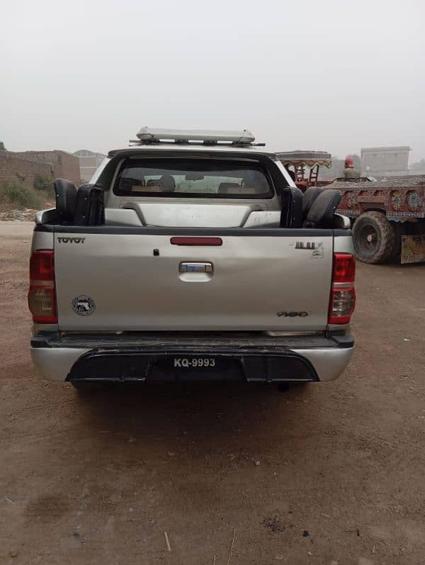 Toyota Hilux 2006 6