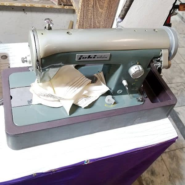 Brand new Juke sewing machine 2