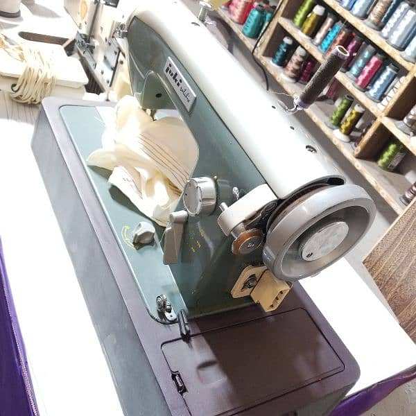 Brand new Juke sewing machine 3