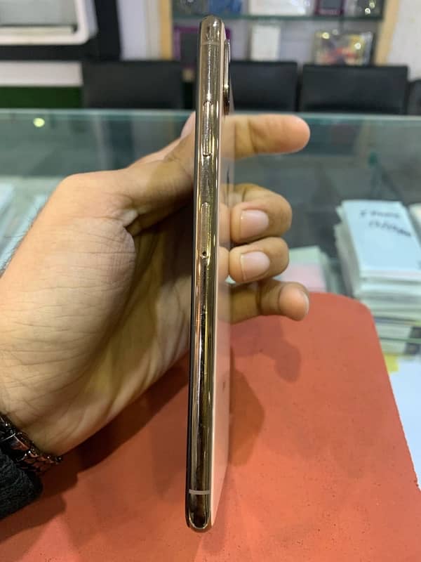 Iphone Xs Max 512gb non PTA 5