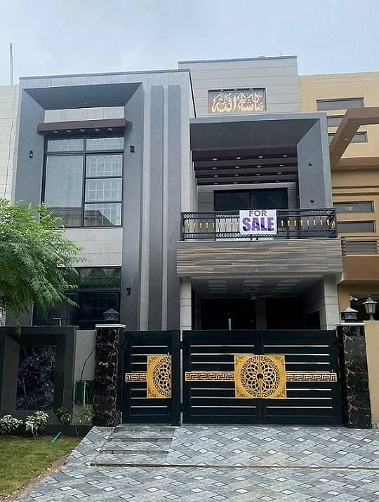 5 Marla House For sale In Usman Block Bahria Town Lahore 1