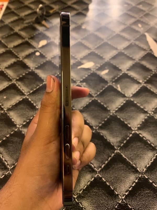 Iphone 12 pro max 256gb with box 5