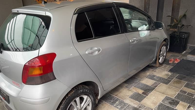 Toyota Vitz 2010 9