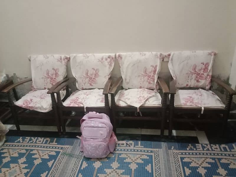 4 Sheesham Chairs 1