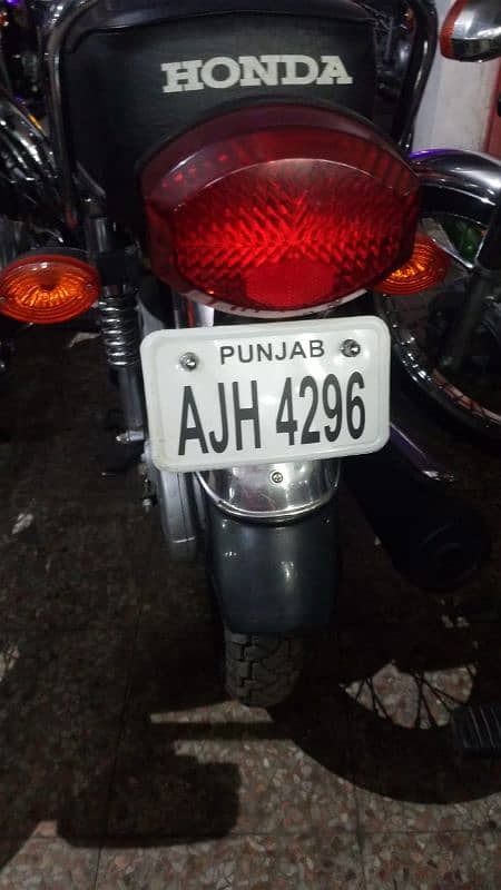 cg 125 honda self start. 2022 modal. pack bick. complete papars. 2