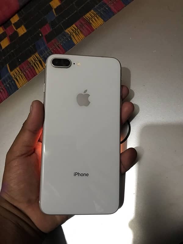 iphone 8 plus 1