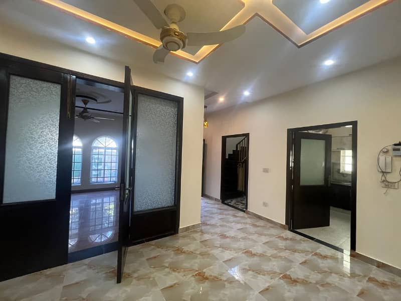 Upper Portion Of 10 Marla Available For Rent In Tauheed Block Sector F Bahria Town Lahore 2