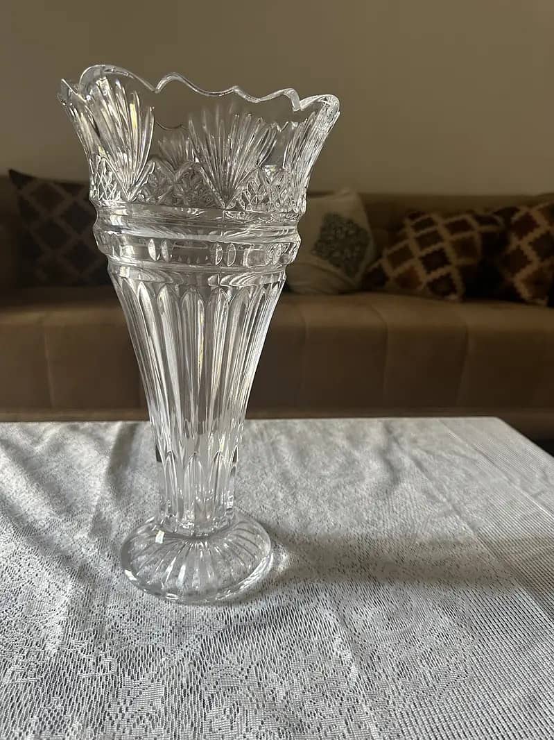 Crystal vase 0