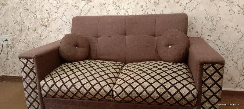 2 seater 3 sofa set 1