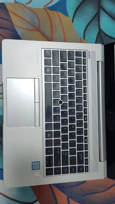 HP ELITE BOOK 840 G5 i5 8GEN 5