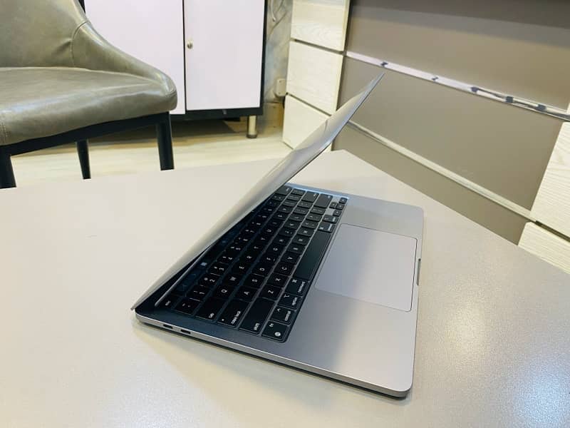 13” MacBook Pro M1-2020 16/512 1