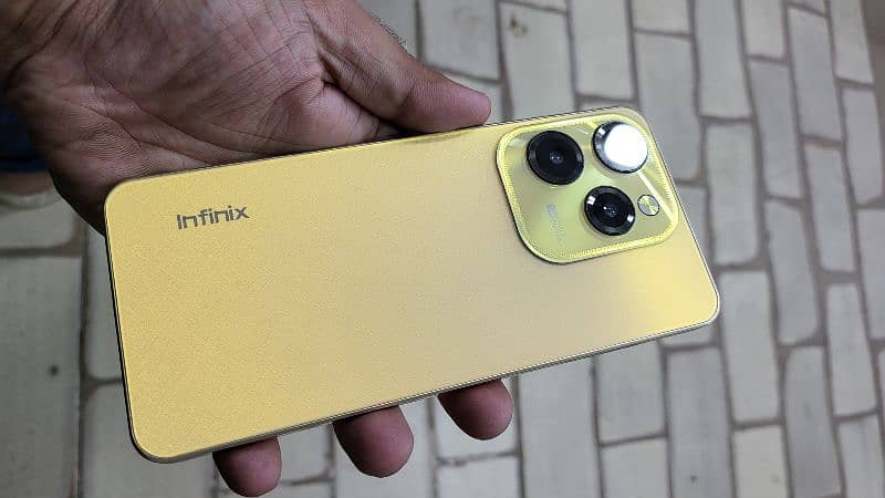 infinix hot 40pro 3