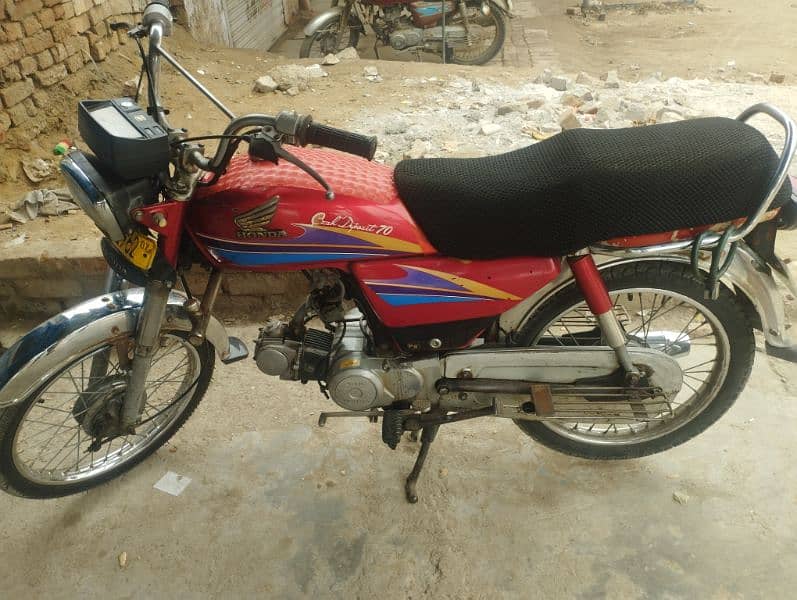 honda cc70 for sale  price 49000 hai copy fail sab Kuch hai 6