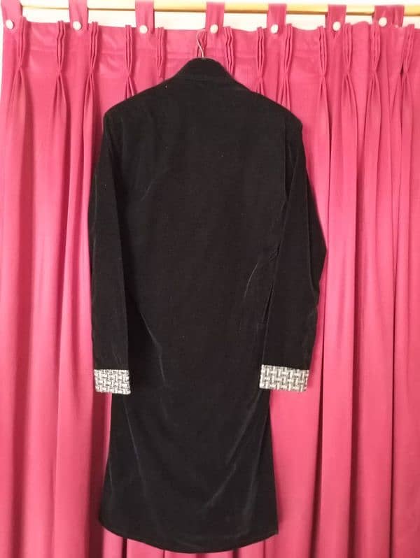 Black Embroidery Velvet Suite 10/10 Condition Only 1 Time Used 1