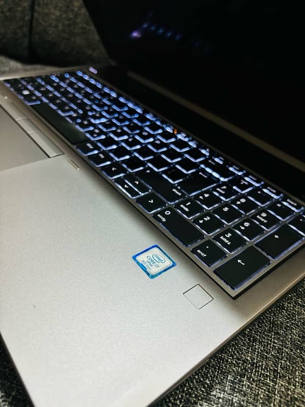 Hp Zbook 15 G6 i7 9th generation 4